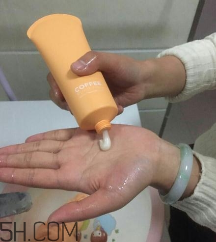 春紀(jì)咖啡清膚潔面乳好用嗎？春紀(jì)咖啡清膚潔面乳評測