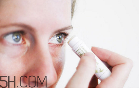 唇膜可以當(dāng)潤唇膏用嗎？唇膜跟唇膏的區(qū)別