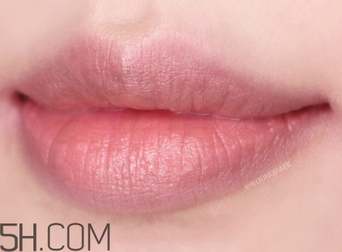 香奈兒蠟筆唇膏口紅試色 涂口紅的注意事項 香奈兒蠟筆唇膏口紅試色 涂口紅的注意事項