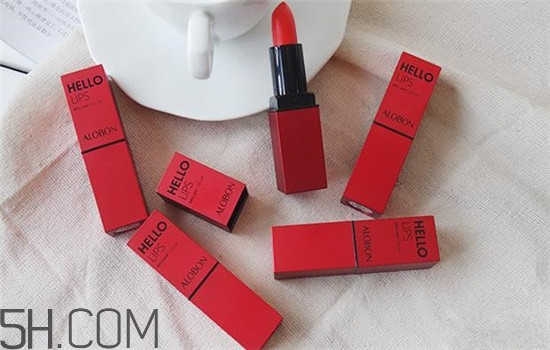 秋冬適合涂什么顏色的口紅？怎么涂口紅持久不掉色？