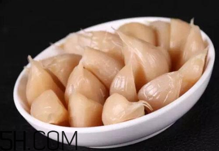 大蒜泡冰糖怎么做？大蒜泡冰糖真的能治腎虛嗎？