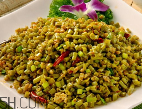 酸豆角發(fā)霉了還能吃嗎 酸豆角發(fā)霉怎么辦 酸豆角發(fā)霉了還能吃嗎 酸豆角發(fā)霉怎么辦