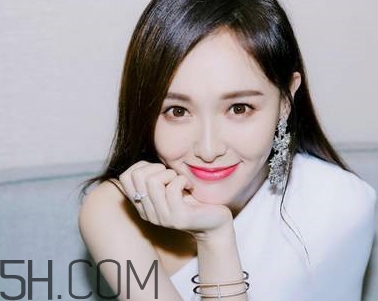 西瓜紅口紅是什么顏色？西瓜紅口紅試色