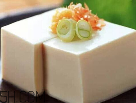 一塊豆腐怎么切成八塊 一塊豆腐只能切兩下怎么變八塊 一塊豆腐怎么切成八塊 一塊豆腐只能切兩下怎么變八塊