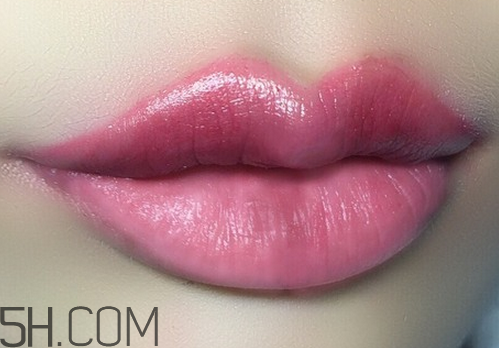 口紅到底應(yīng)該怎么涂？吻唇妝具體畫法
