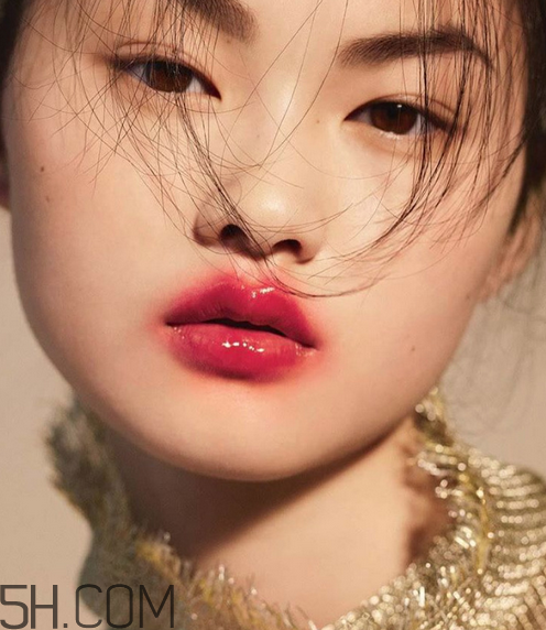 口紅到底應(yīng)該怎么涂？吻唇妝具體畫法