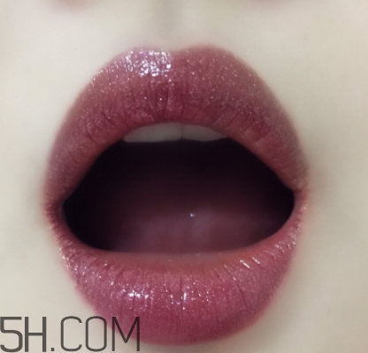 阿瑪尼黑管503多少錢？阿瑪尼黑管503適合黃皮嗎？