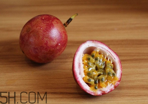 百香果和牛油果可以一起吃嗎？百香果和牛油果一起吃有什么好處呢？