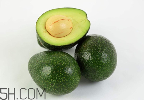 百香果和牛油果可以一起吃嗎？百香果和牛油果一起吃有什么好處呢？