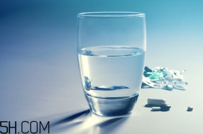 喝水有哪些禁忌？哪些水是不能喝的？