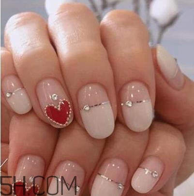 指甲油品牌推薦 ins風美甲新款式 指甲油品牌推薦 ins風美甲新款式