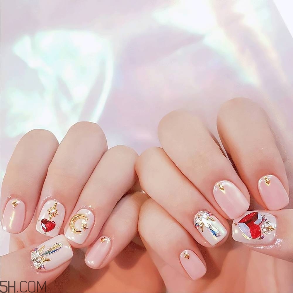 指甲油品牌推薦 ins風美甲新款式 指甲油品牌推薦 ins風美甲新款式