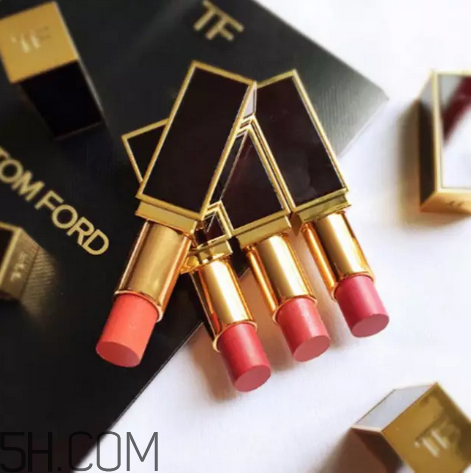 涂口紅前用bb打底可以嗎？最近比較火的口紅品牌有哪些？