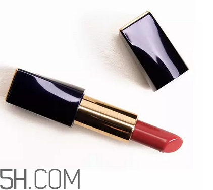 涂口紅前用bb打底可以嗎？最近比較火的口紅品牌有哪些？