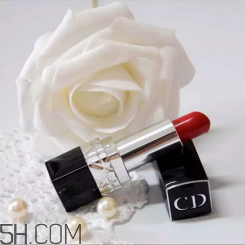 涂口紅前用bb打底可以嗎？最近比較火的口紅品牌有哪些？