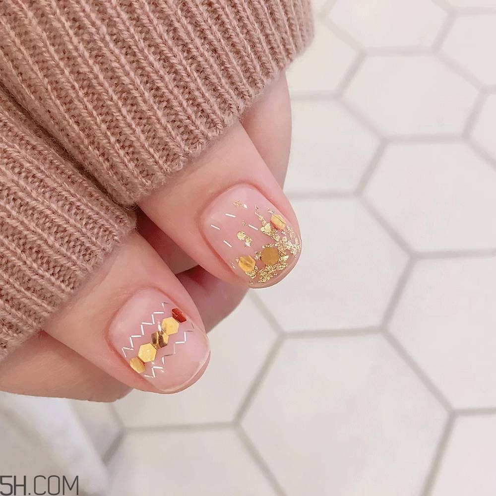 指甲油品牌推薦 ins風美甲新款式 指甲油品牌推薦 ins風美甲新款式