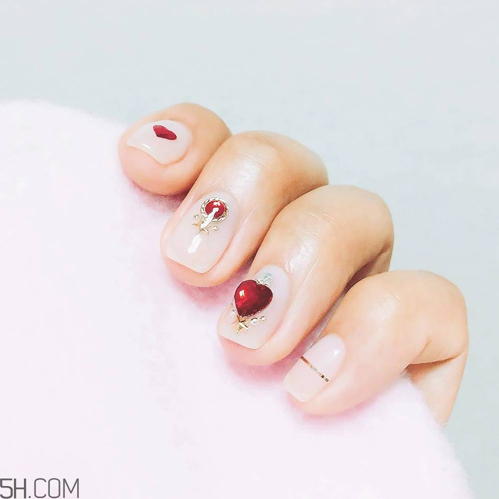 指甲油品牌推薦 ins風美甲新款式 指甲油品牌推薦 ins風美甲新款式