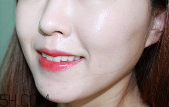 mac morange黃皮能用嗎？mac口紅最火色號(hào)推薦