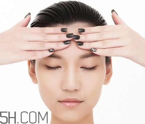 淋雨后會(huì)頭疼嗎？淋雨后頭疼怎么辦呢？