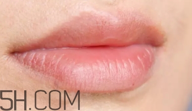 mac奶茶色怎樣涂好看？mac奶茶摩卡色畫法