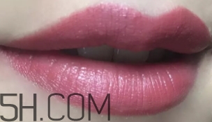 mac brick o la老氣嗎？mac brick o la適合黃皮嗎？