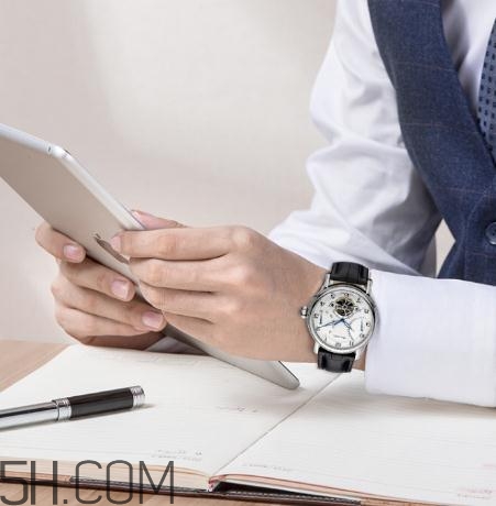 海鷗手表怎么調(diào)時間？海鷗手表怎么調(diào)日歷？