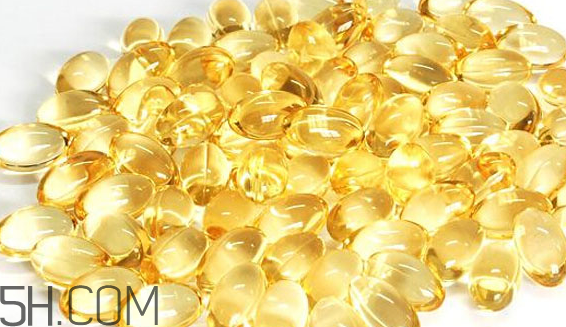 維生素e藥店有賣嗎？維生素e要和c一起吃嗎？