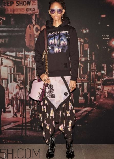 coach2018早秋服裝系列好看嗎_有哪些款式？