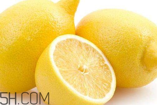 檸檬水可以祛痘嗎？祛痘可以用檸檬水嗎？