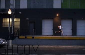 夜跑能喝水嗎？夜跑多久以后才能喝水？