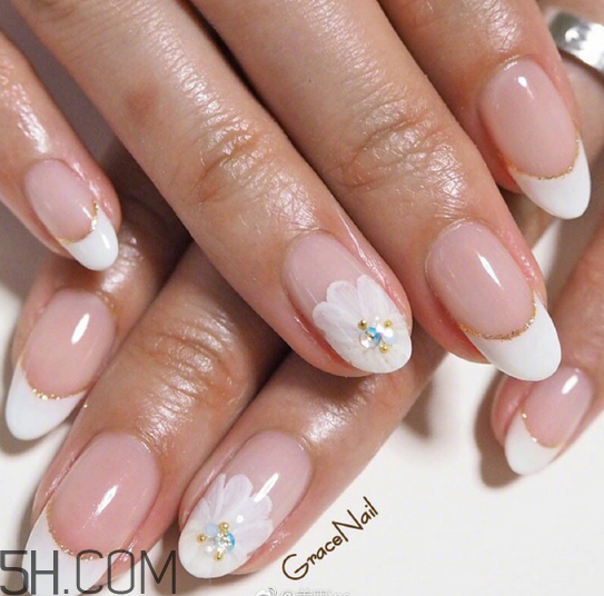 美甲什么顏色顯手白？日式美甲和普通美甲的區(qū)別