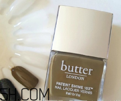 什么牌子指甲油好用？2018清新美甲圖片最新款