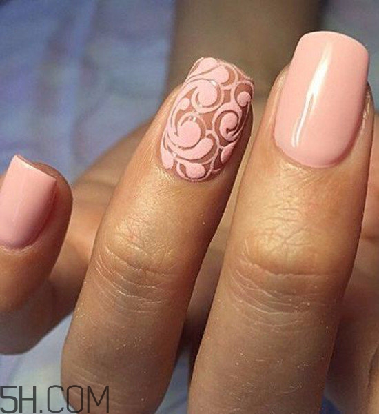 春天什么樣的美甲好看？美甲蕾絲款式圖片大全