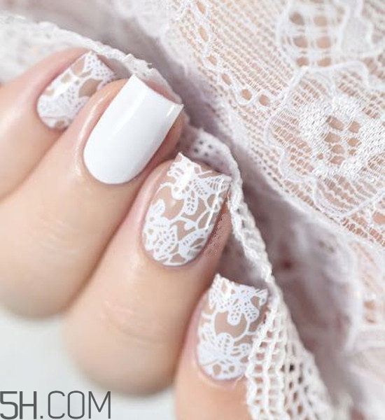 春天什么樣的美甲好看？美甲蕾絲款式圖片大全