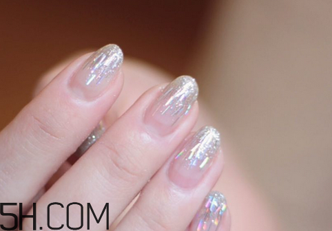 什么牌子指甲油好用？2018清新美甲圖片最新款