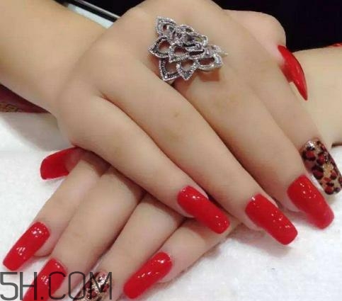 手指粗做什么美甲好看？蕾絲美甲怎么做教程圖解