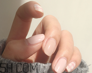 經(jīng)常做美甲好不好？淺色美甲款式推薦