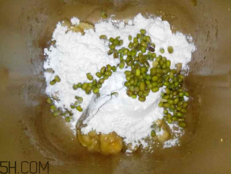 綠豆糕和香蕉能一起吃嗎？吃了綠豆糕還能吃香蕉嗎？