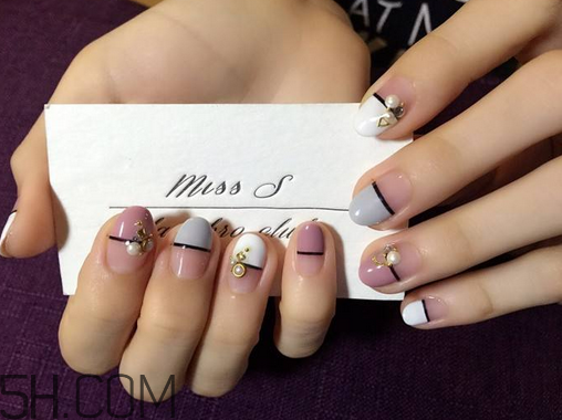 什么是日式美甲？適合秋季的清新美甲圖片