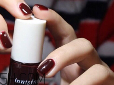 經(jīng)常做美甲好不好？淺色美甲款式推薦