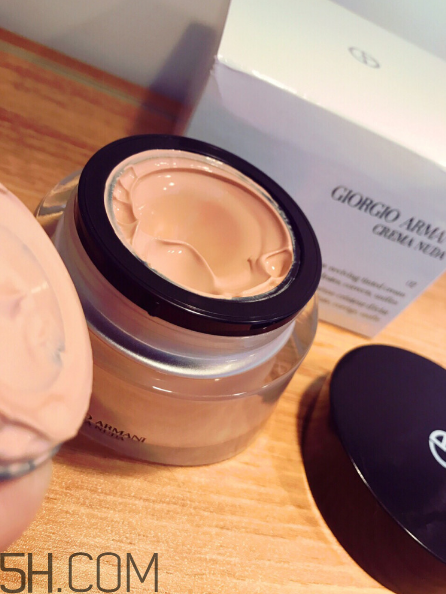 阿瑪尼黑曜石素顏霜怎么樣？阿瑪尼黑曜石素顏霜測評