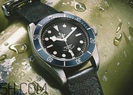 防水手表能帶著游泳嗎？防水手表可以泡溫泉嗎？