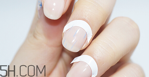 美甲店是怎么做指甲的？毛呢格子美甲教程圖解