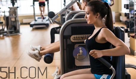 第一次去健身房怎樣才不會顯得很菜？第一次去健身房有什么注意事項？