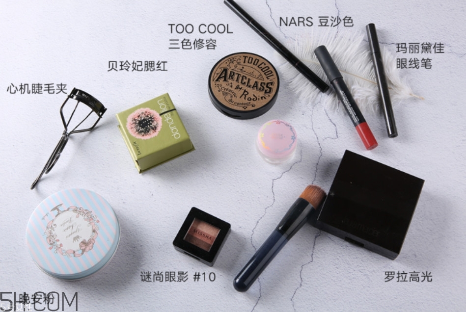 歐美妝容教程圖解 清新歐美妝畫(huà)法