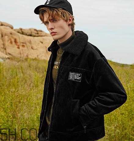 馬克華菲衣服貴嗎？馬克華菲的衣服多少錢？