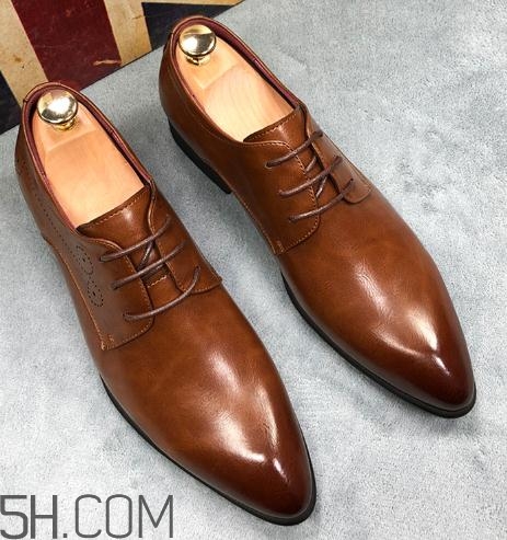 棕色皮鞋變黑怎么辦？棕色皮鞋變黑怎么恢復(fù)？