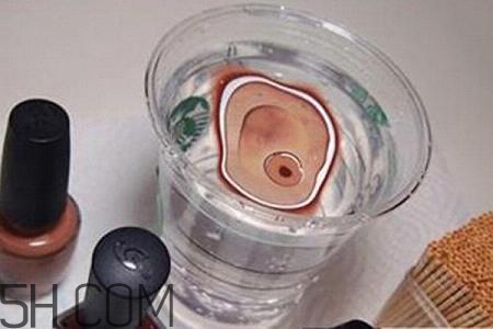 水染美甲用的什么指甲油？2018秋冬美甲最新款圖片