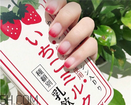 手指粗適合做什么美甲？美甲簡(jiǎn)單大方新款圖片