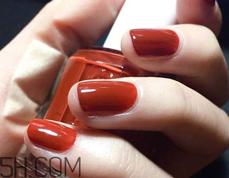 手指粗適合做什么美甲？美甲簡(jiǎn)單大方新款圖片